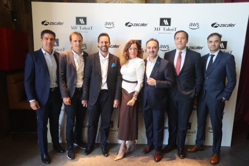 MF TALENT Creditos Lorenzo Carnero 1 MF TALENT Creditos Lorenzo Carnero 1